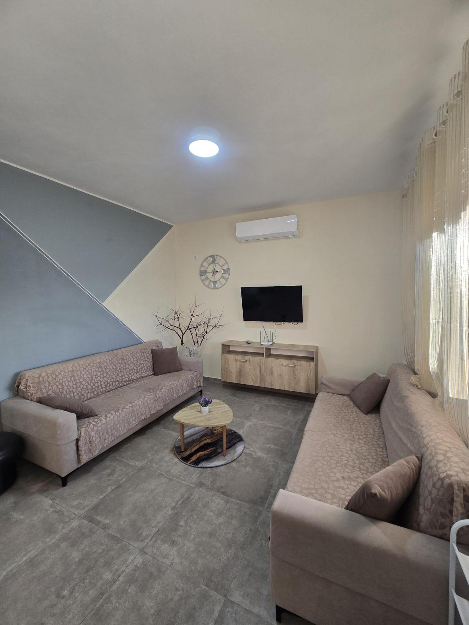 Villa Rei Baks-Rrjoll Экстерьер фото